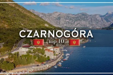 Malownicze wybrzeże Czarnogóry, idealne na wakacje. Zatoka Kotorska z górami w tle i urokliwym miasteczkiem.