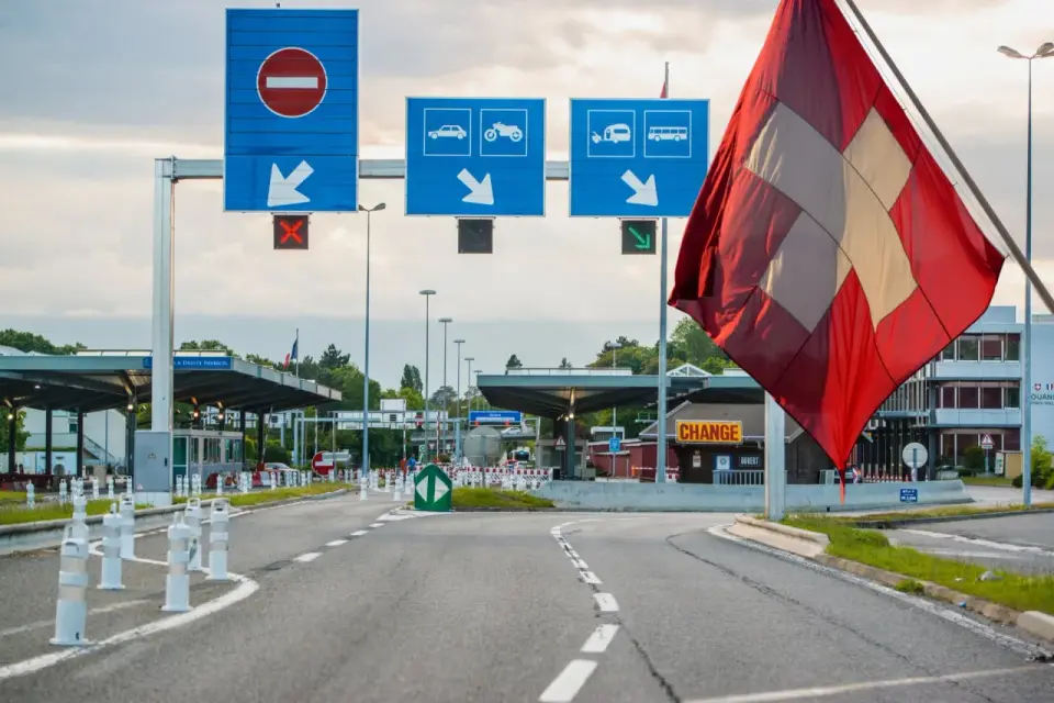 Czy w Szwajcarii można płacić euro? Co warto wiedzieć przed wyjazdem